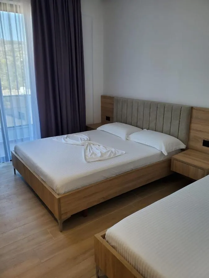 Gl Hotel Ksamil